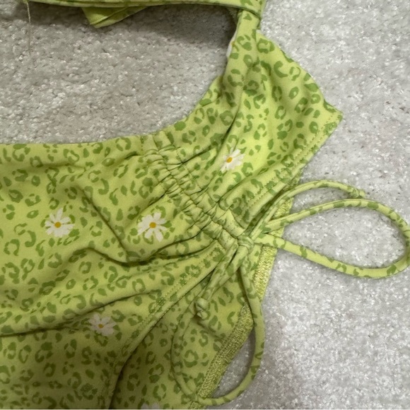 For Love and Lemons Green Animal Daisy Print One Piece Swimsuit medium & large - Picture 5 of 11